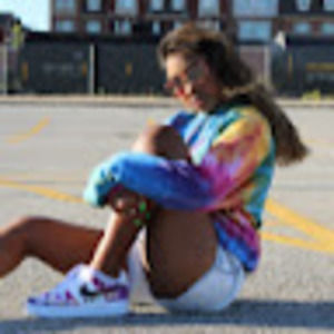 Meet your Posher, Seline